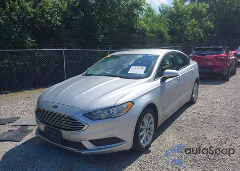 2017 Ford Fusion Hybrid Se из США, поврежденный, VIN 3FA6P0LU1HR243919